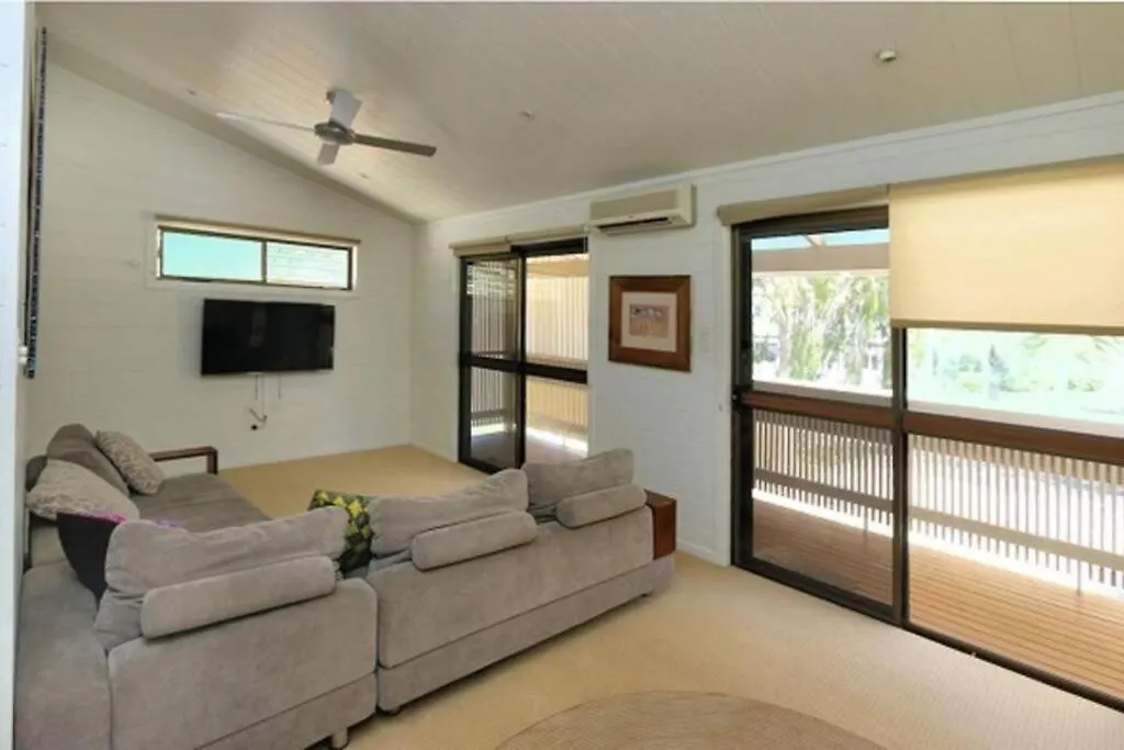 בית נופש ברגרה Archies Beach Abode